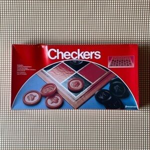 Vintage 1982 Checkers game. Made in USA. SEALED. Damaged box